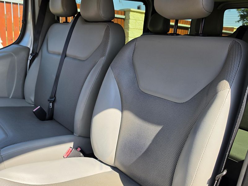 Opel Vivaro 2.0CDTi 84kW 6-MÍST*KLIMA*T.Z. - fotka 13 z 39