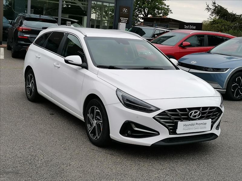 Hyundai i30 1,0 T-GDI Smart kombi - fotka 3 z 20