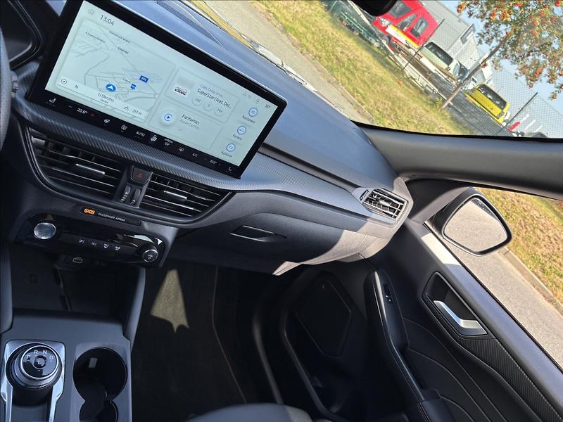 Ford Kuga 2,5 HEV ST-Line X132kW AUT - fotka 44 z 46