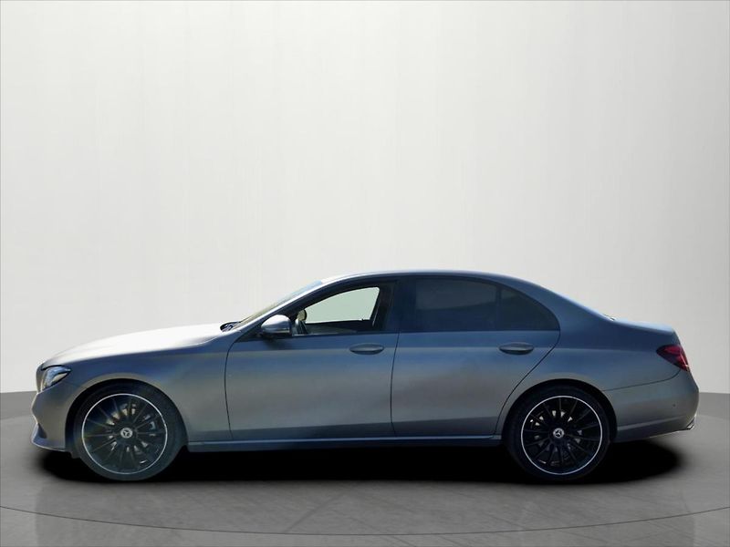 Mercedes-Benz Třídy E 2,0 143 KW E220d ČR Avantgarde - fotka 4 z 28