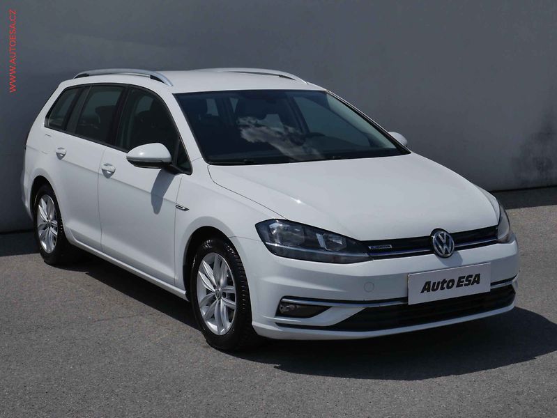 Volkswagen Golf (2018) 1.5 TSi, ČR, Comfortline - fotografie inzerátu