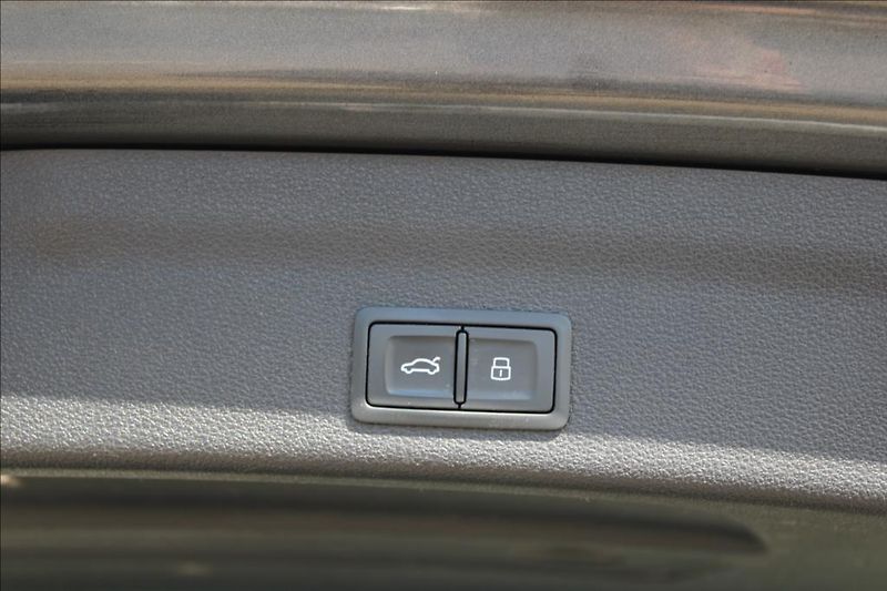 Audi A6 3,0 50TDi  50,S-LINE,TOP,DPH - fotka 14 z 38