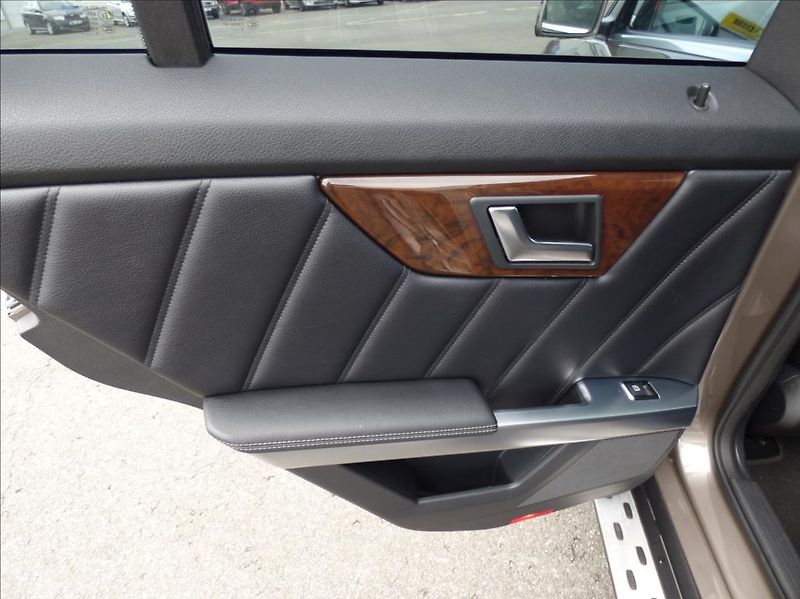 Mercedes-Benz GLK 2,1 220CDI,4Matic,AMG,7G,Bi-Xe - fotka 46 z 77