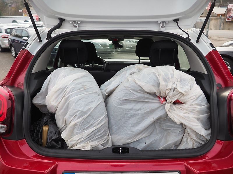 Citroën C3 (2019) 1.2 PureTech Feel - fotka 14 z 34