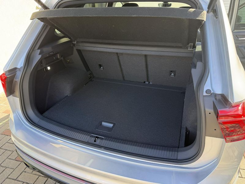 Volkswagen Tiguan (2023) R-Line,ZÁRUKA do 2028,N.Topení - fotka 9 z 15