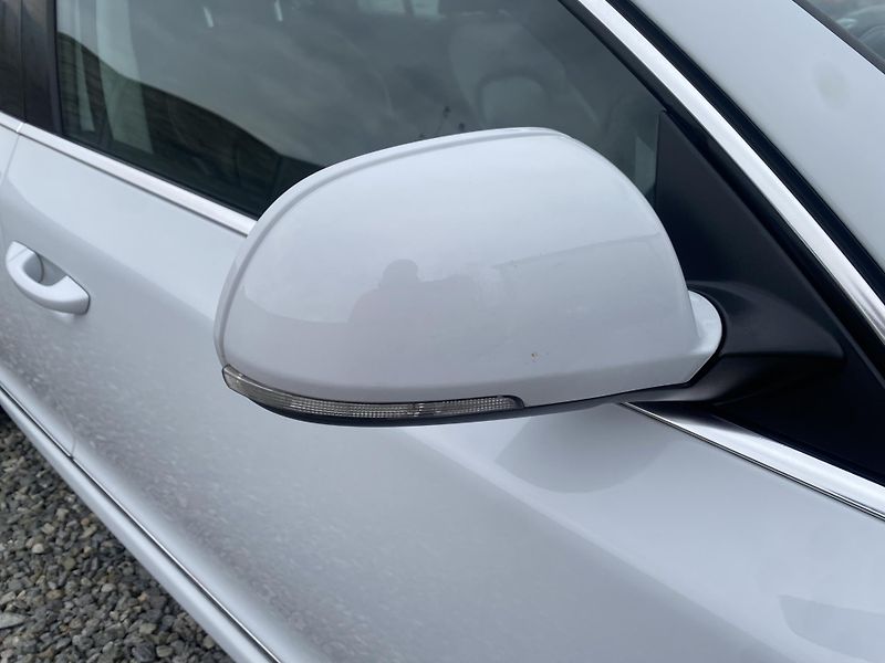Škoda Superb 2.0TDi 4x4 170PS DSG L+K COMBI - fotka 60 z 158