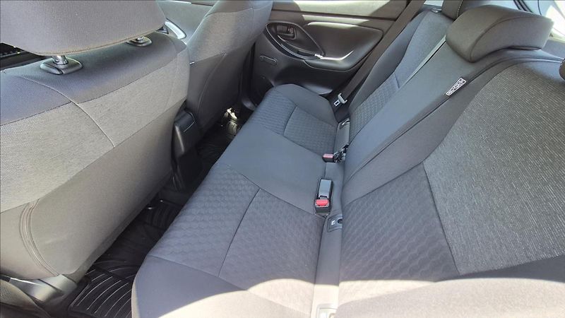Toyota Yaris 1,5 TNGA HEV 92-1 CVT ČR - fotka 10 z 23