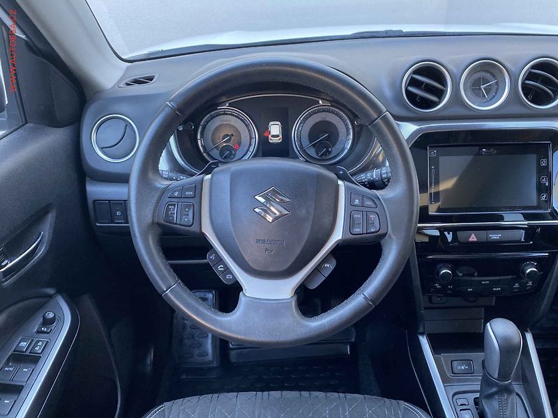 Suzuki Vitara (2019) 1.4BJet, Style, AT, LED - fotka 11 z 17