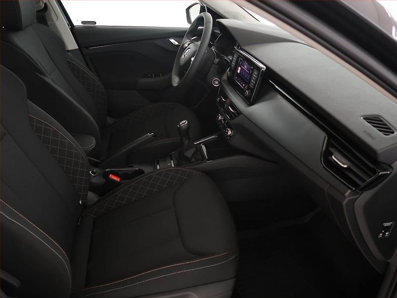 Škoda Scala (2024) Fresh 1.5 TSI, ČR,1.maj - fotka 9 z 24