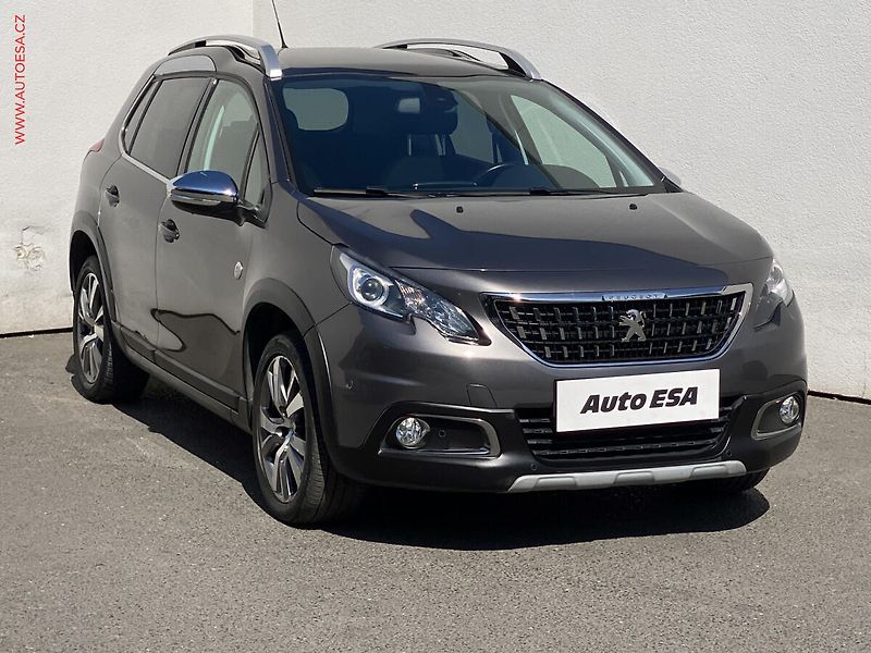 Peugeot 2008 (2017) 1.2PT, Crossway, navi, panor - fotografie inzerátu