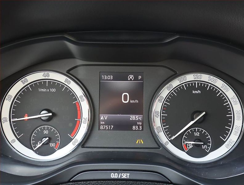 Škoda Karoq (2018) Style Plus 1.5 TSI - fotka 11 z 19