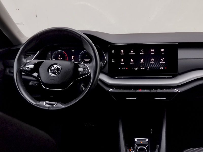 Škoda Octavia (2023) Combi Ambition 2,0 Tdi 110 Kw - fotka 6 z 32