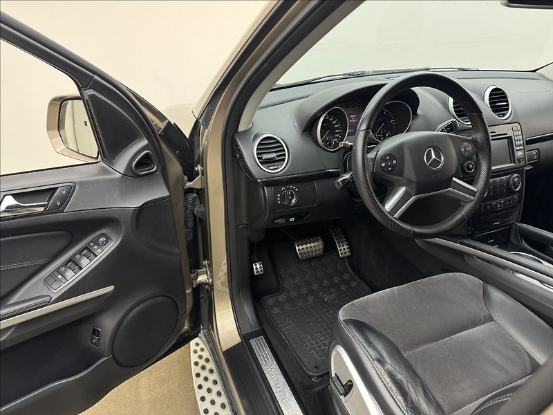 Mercedes-Benz Třídy M 3,0 ML 350 4X4 TAŽNÉ KAMERA ČR - fotka 25 z 44