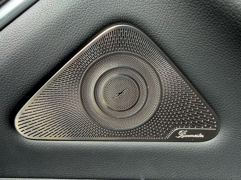 Mercedes-Benz Třídy S S400d-4M-AMG-3D-R21-ČR - fotka 18 z 36