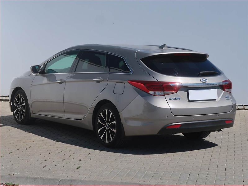 Hyundai i40 (2017) 1.7 CRDi, Automat, Serv.kniha - fotka 4 z 15