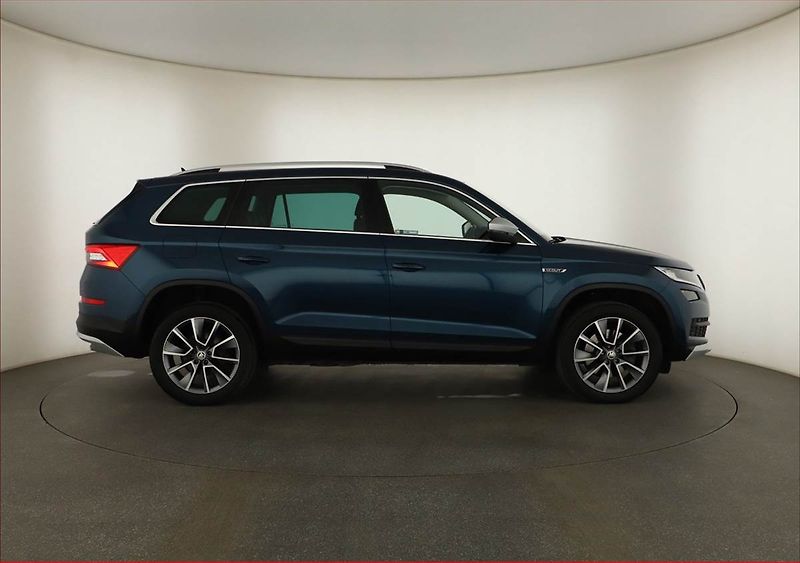 Škoda Kodiaq (2021) Scout 2.0 TDI, SCOUT, DSG - fotka 6 z 20