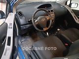 Toyota Yaris (2010) 1.4 - náhled 2