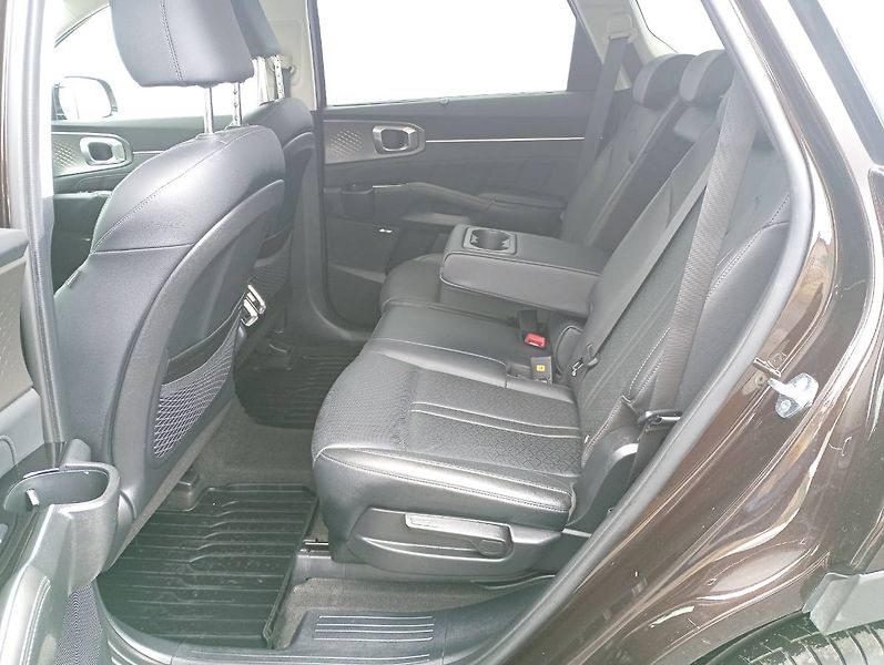 Kia Sorento (2021) 2.2 CRDI 148kW 4x4 8 DCT - fotka 29 z 31