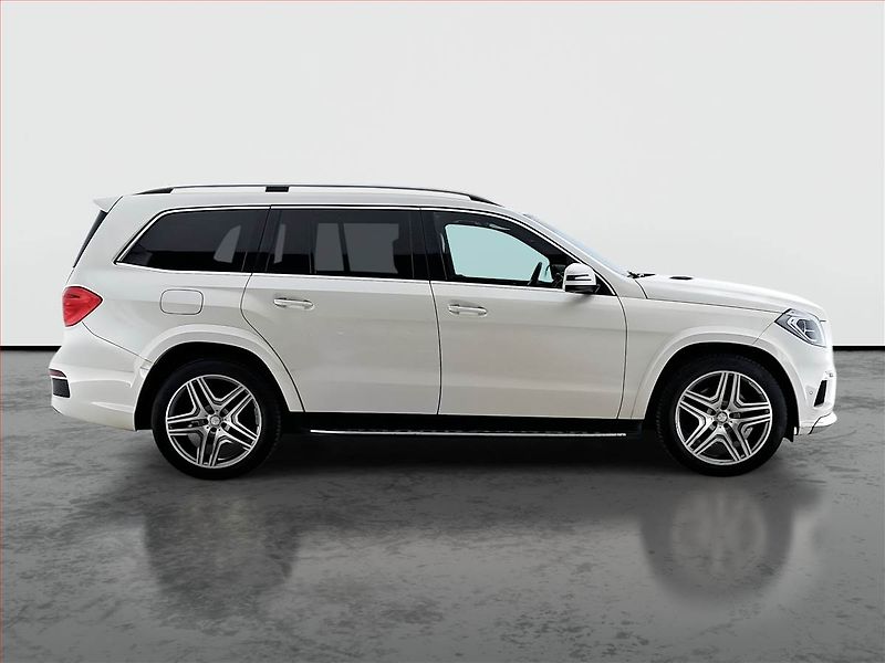 Mercedes-Benz GL (2015) 350 BlueTEC - fotka 6 z 30