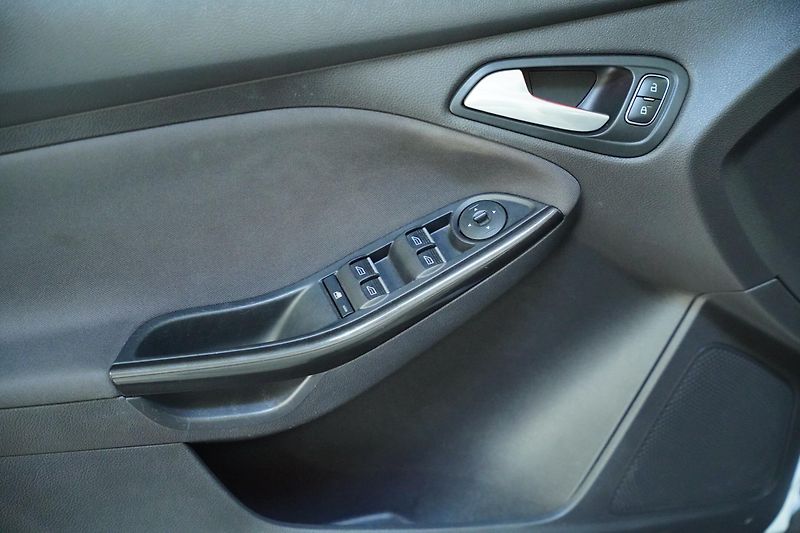 Ford Focus - fotka 13 z 26