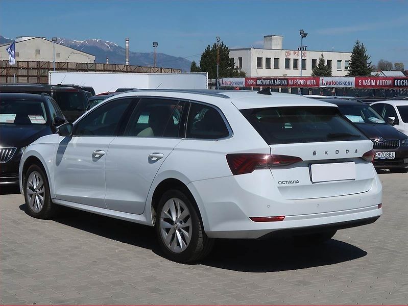 Škoda Octavia (2021) Style 2.0 TDI, Automat - fotka 4 z 27