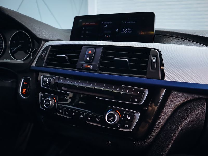BMW Řada 4 430d Gran Coupé M-paket - fotka 25 z 29