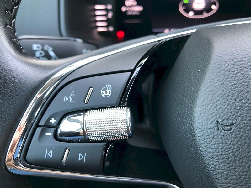 Škoda Karoq (2022) STYLE TSI 1.5/110KW 6MP - fotka 16 z 26