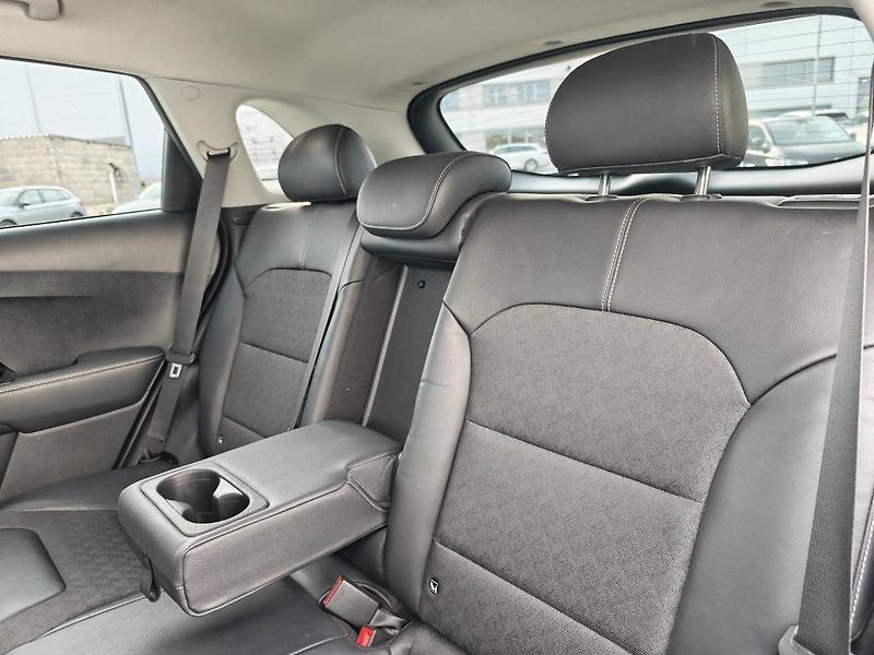 Kia Niro EXCLUSIVE 1,6GDi HEV - fotka 8 z 24