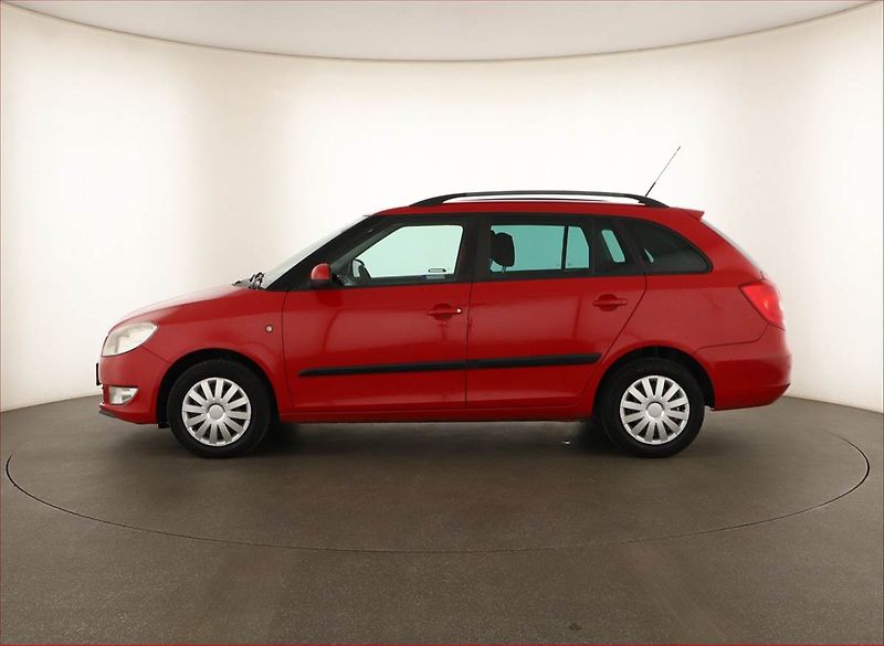 Škoda Fabia (2011) 1.2 TSI, nová STK - fotka 3 z 10