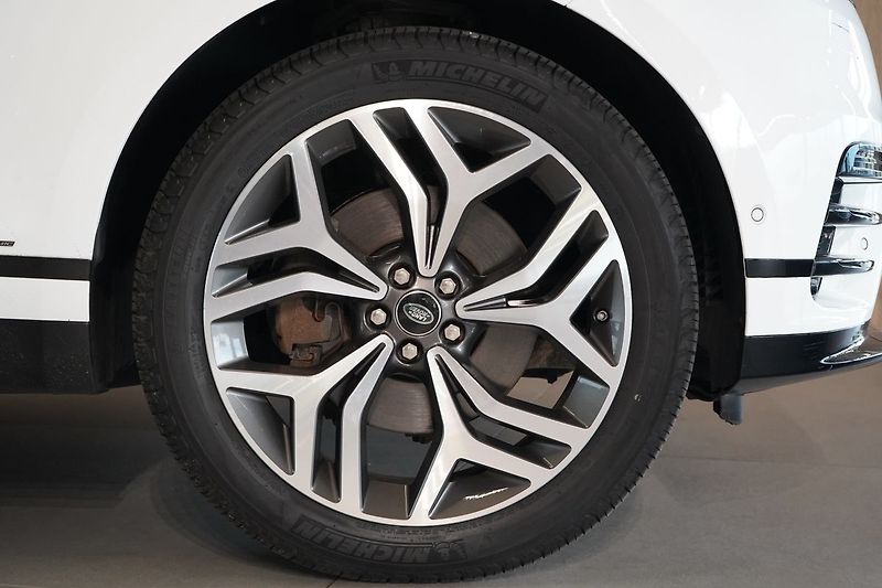 Land Rover Range Rover Velar R-Dynamic HSE, Masáž, Vzduch - fotka 7 z 46