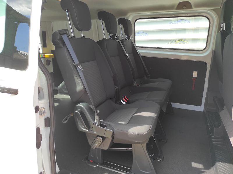 Ford Transit Custom 2,0EcoBlue mHev, L2, 6 míst,TZ - fotka 12 z 46