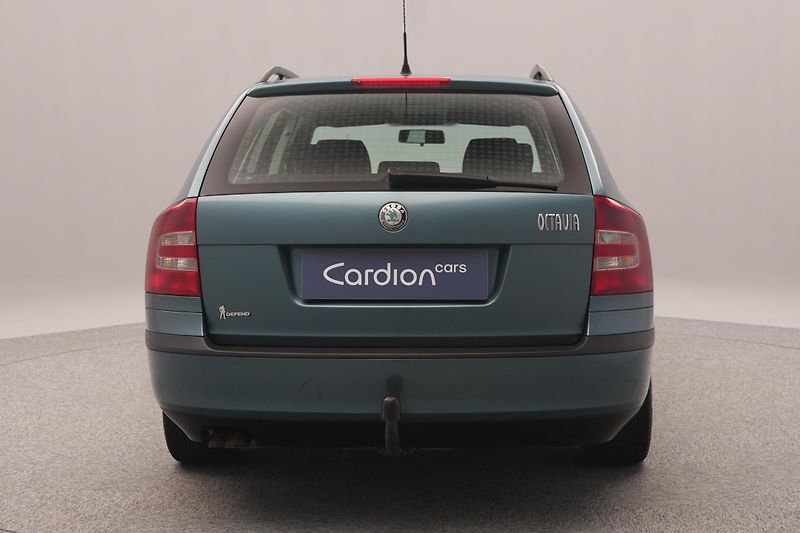 Škoda Octavia 1.9 TDI COMBI CZ 1.maj - fotka 9 z 28