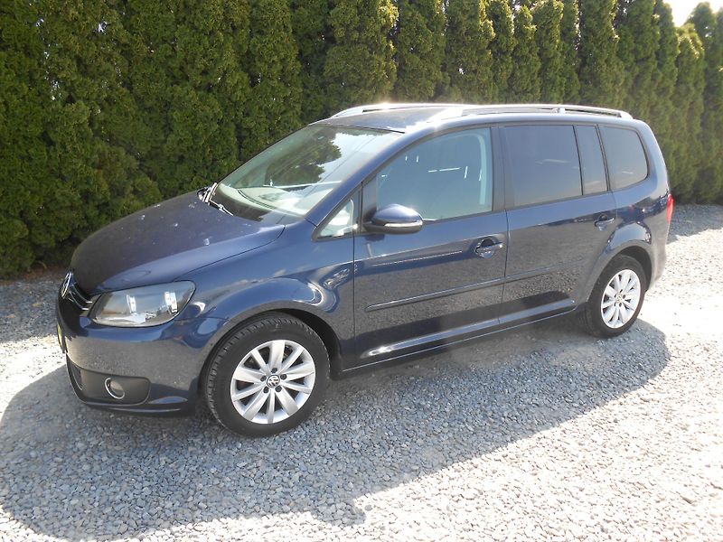 Volkswagen Touran 1.6TDi, NAVI,7Míst!!! - fotka 3 z 43