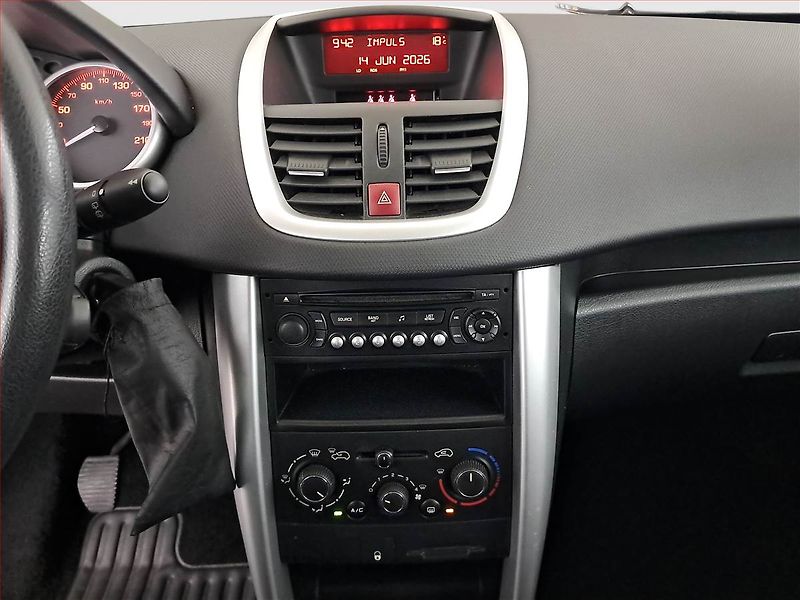 Škoda Rapid (2018) Monte Carlo 1.0 TSI, Bi-Xenony - fotka 12 z 19