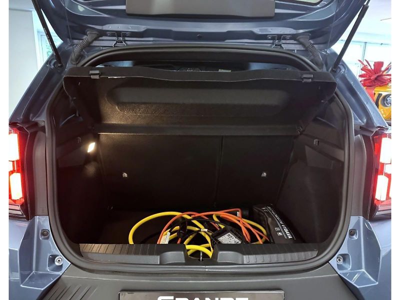 Fiat Grande Panda Electric (2025) 44kWh 113k La Prima - fotka 19 z 20