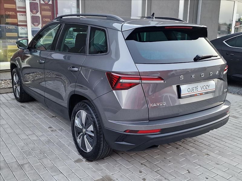 Škoda Karoq 2.0 TDI 110kW 4x4 DSG Style - fotka 8 z 50