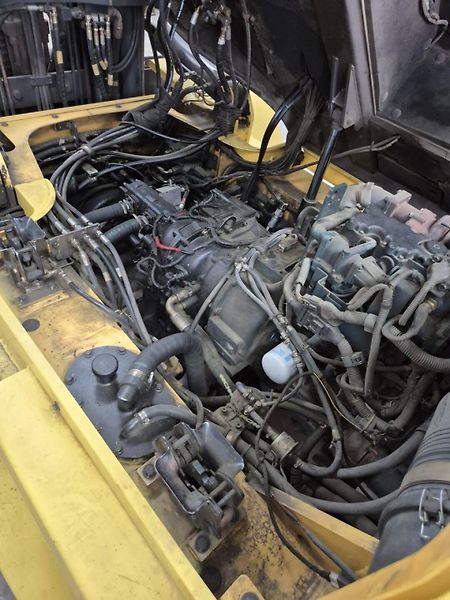 Ostatní Hyundai 70 D-7 A - fotka 28 z 30