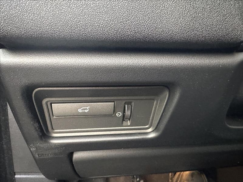 Land Rover Range Rover Evoque 2,2 4x4 TD4 SERVISKA - fotka 21 z 24