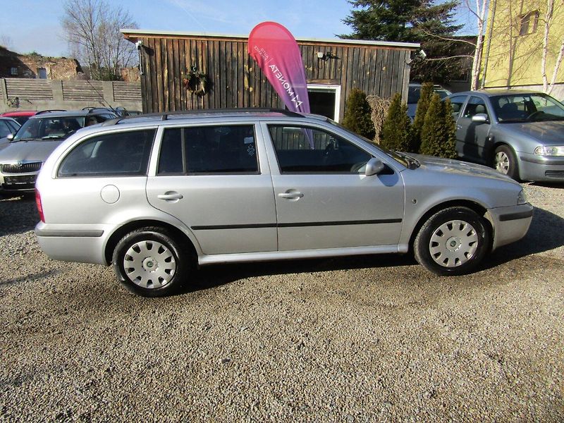 Škoda Octavia (2009) 1.9 TDI 74kW  BEZ KOROZE - fotka 9 z 33