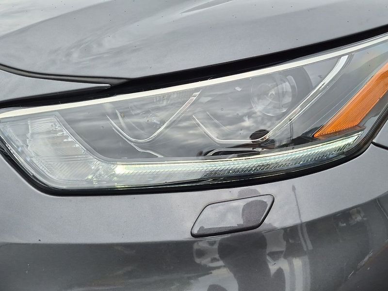 Toyota Highlander Executive 2,5 HEV 4x4 - fotka 26 z 27
