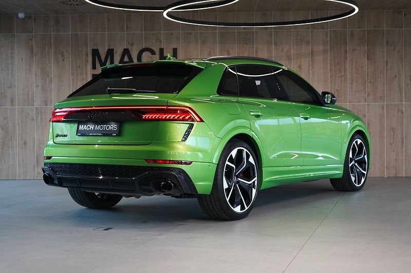Audi RS Q8 Exclusive, Karbon brzdy, Pano - fotka 9 z 50