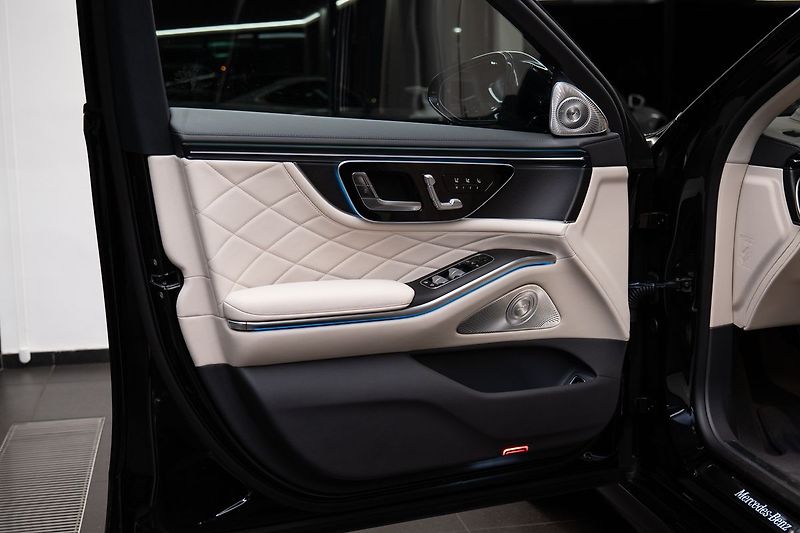 Mercedes-Benz Třídy S - fotka 7 z 27