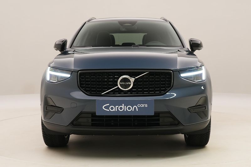 Volvo XC40 (2026) B3 AUT DARK ULTRA  - fotka 15 z 61