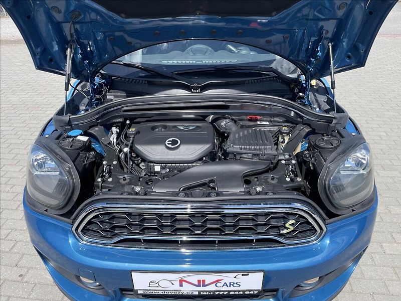 Mini Countryman 1,5 SE ALL4 AUT. PLUG-IN 165kw - fotka 24 z 37