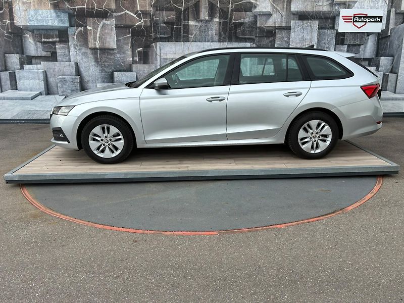 Škoda Octavia (2023) 2.0TDi, 85KW, ACC, KEYLESS,DPH - fotka 4 z 24