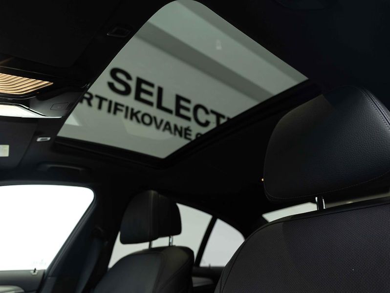 BMW Řada 5 540d xDrive - fotka 21 z 22