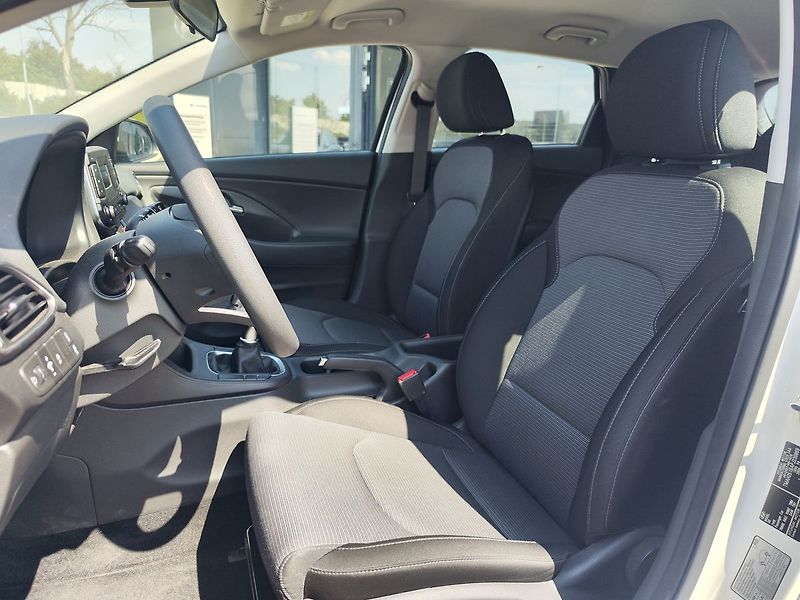 Hyundai i30 1.0 T-GDI/88kW Start Plus - fotka 13 z 26