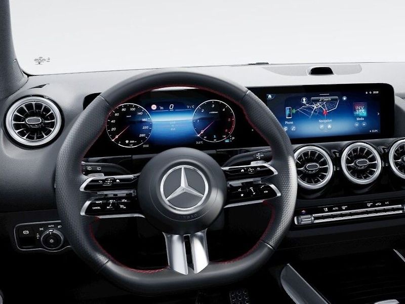 Mercedes-Benz GLA (2026) 180 d Edition 140 Years - fotka 6 z 9