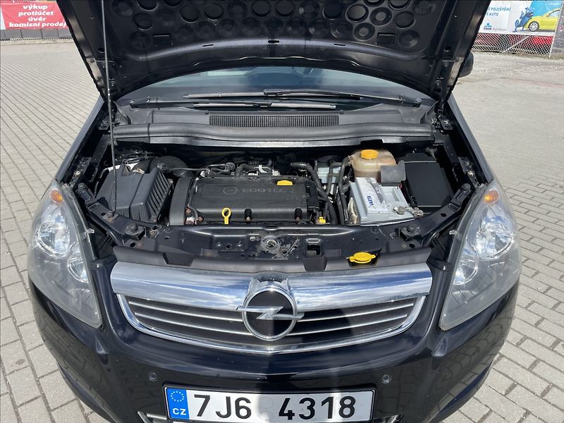 Opel Zafira 1,6 i 16V 85kw 7míst Tažné TOP - fotka 22 z 34