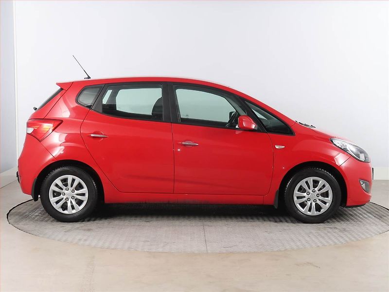 Hyundai ix20 (2019) 1.6 CVVT, Serv.kniha - fotka 6 z 15